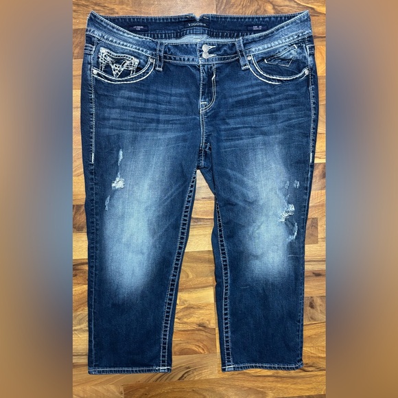 Vigoss The Chelsea Capri Jeans Size 20 Distressed Dark Wash Embroidered Pockets - Picture 1 of 7
